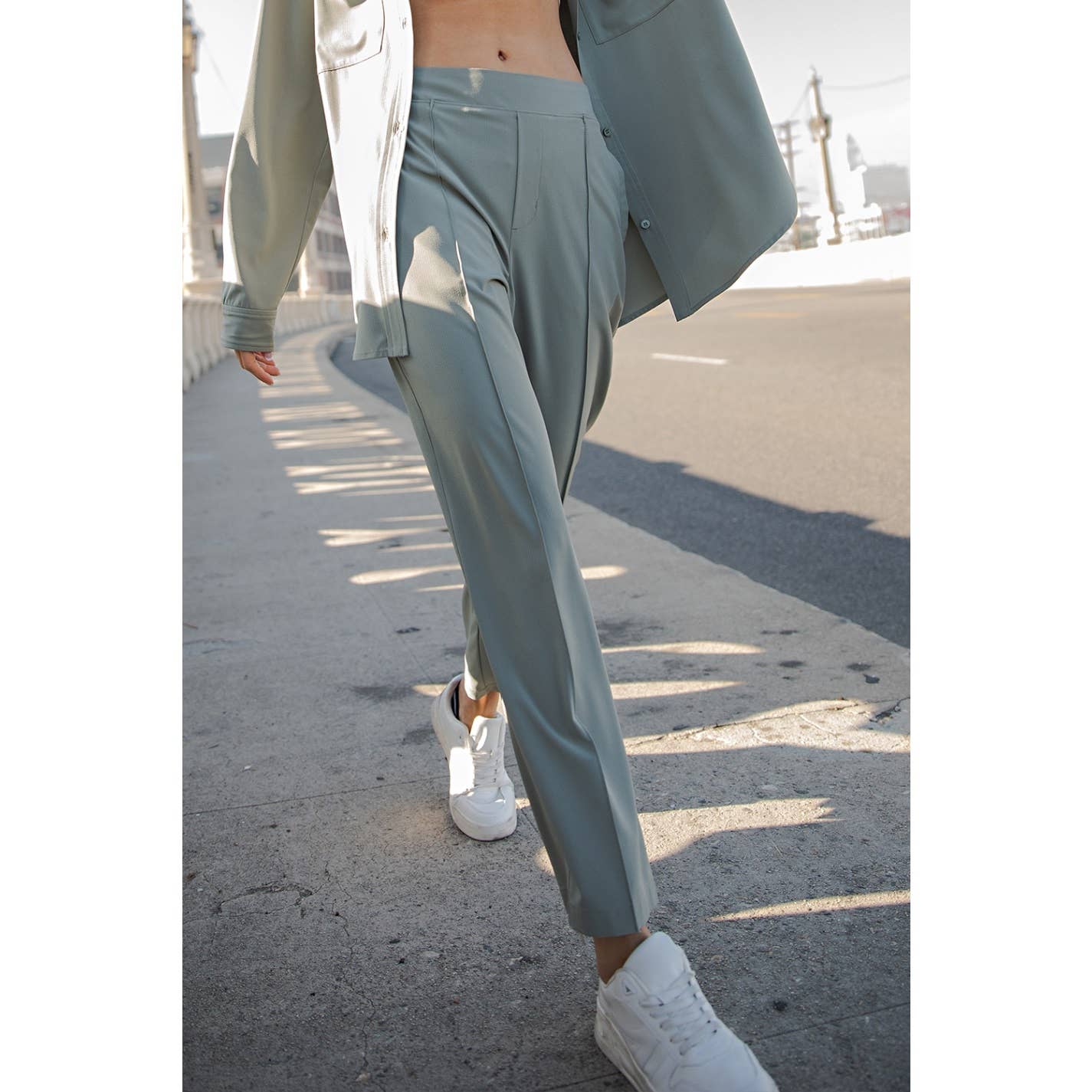 Woven Ankle Pant Limestone - Stylish In The Saddle