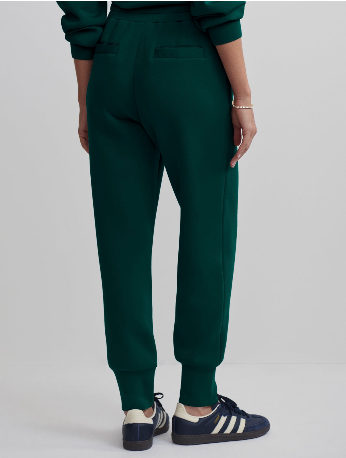 Varley Slim Cuff Pant Forest 27.5” - Stylish In The Saddle