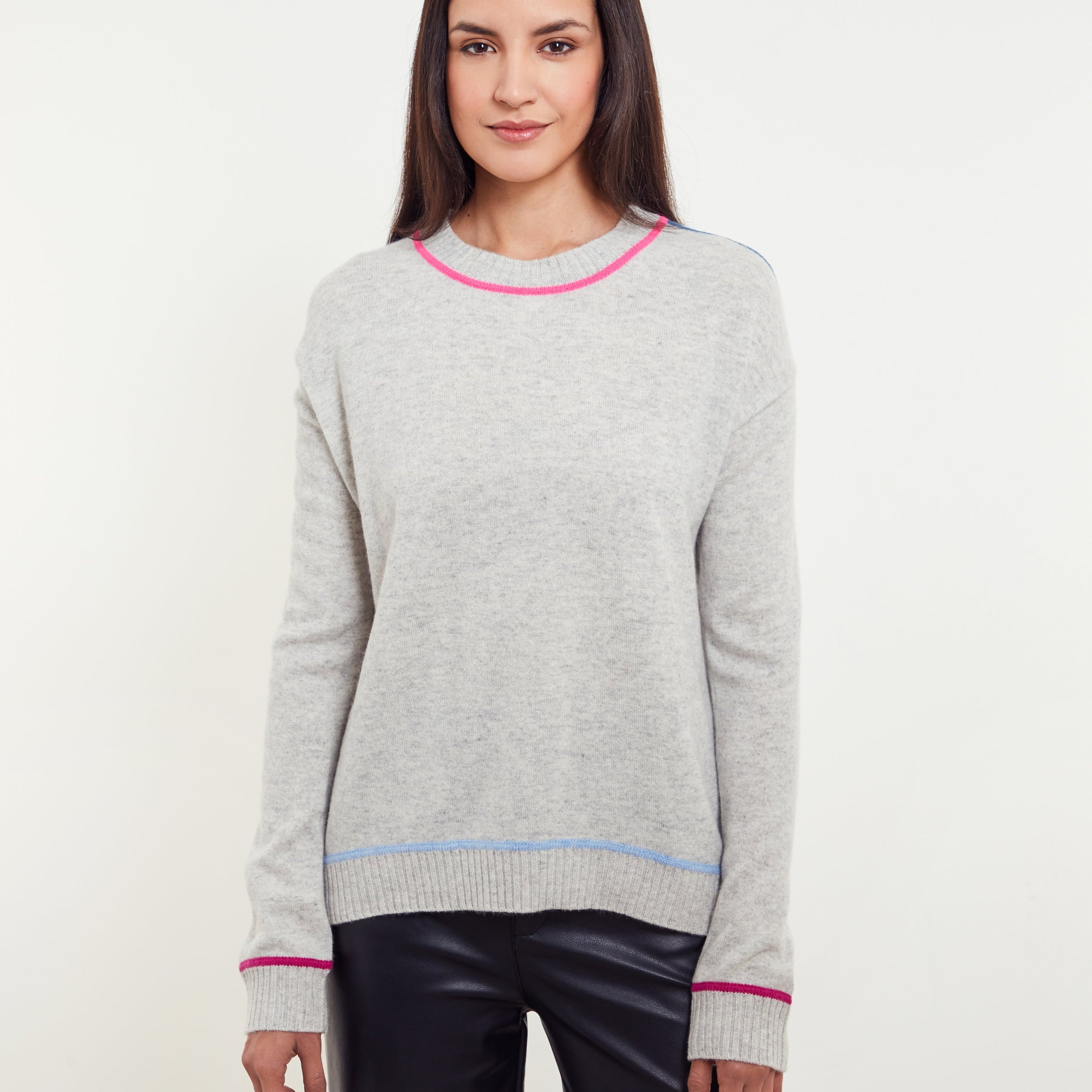 Bonnie Curved Hem Crew