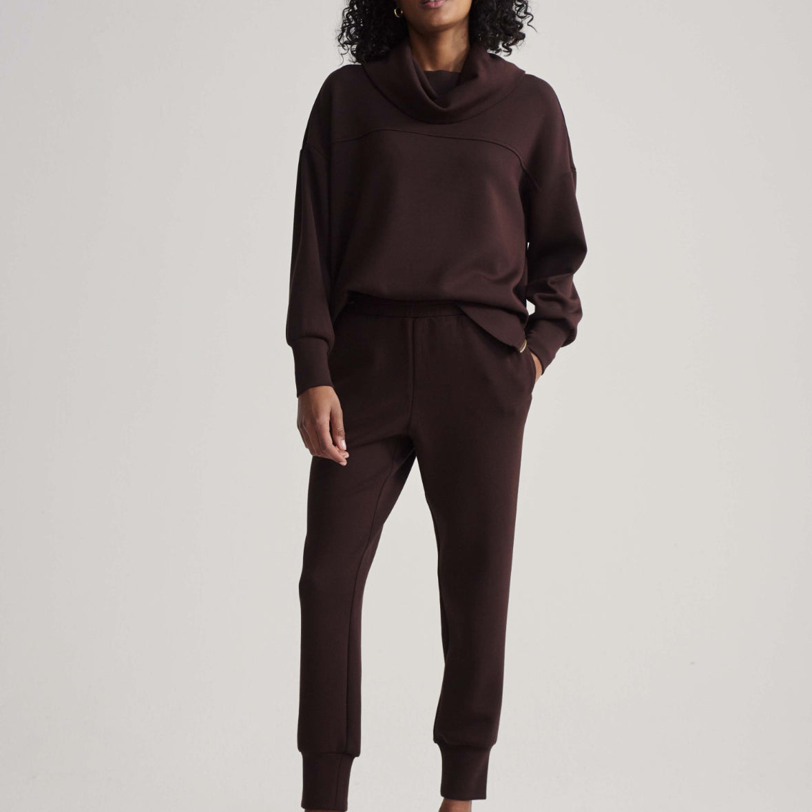 Varley Slim Cuff Pant Coffee 27.5” - Stylish In The Saddle