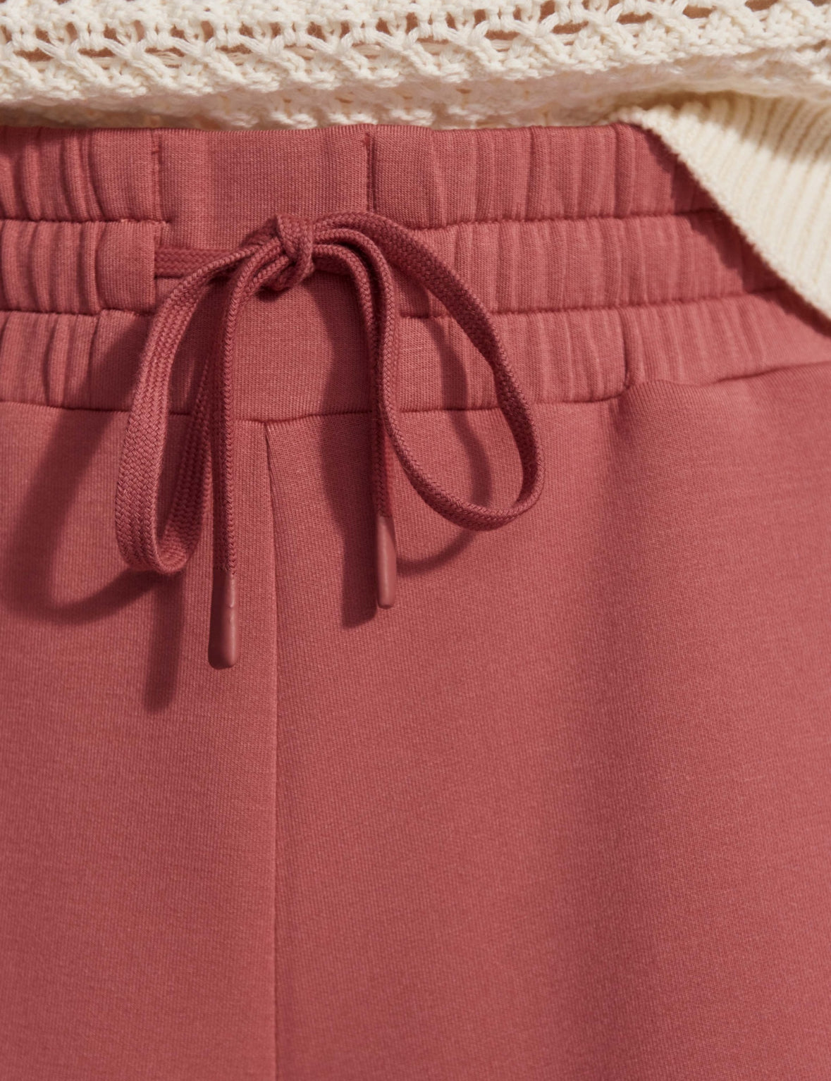 Varley Ollie High Rise Shorts Rose - Stylish In The Saddle