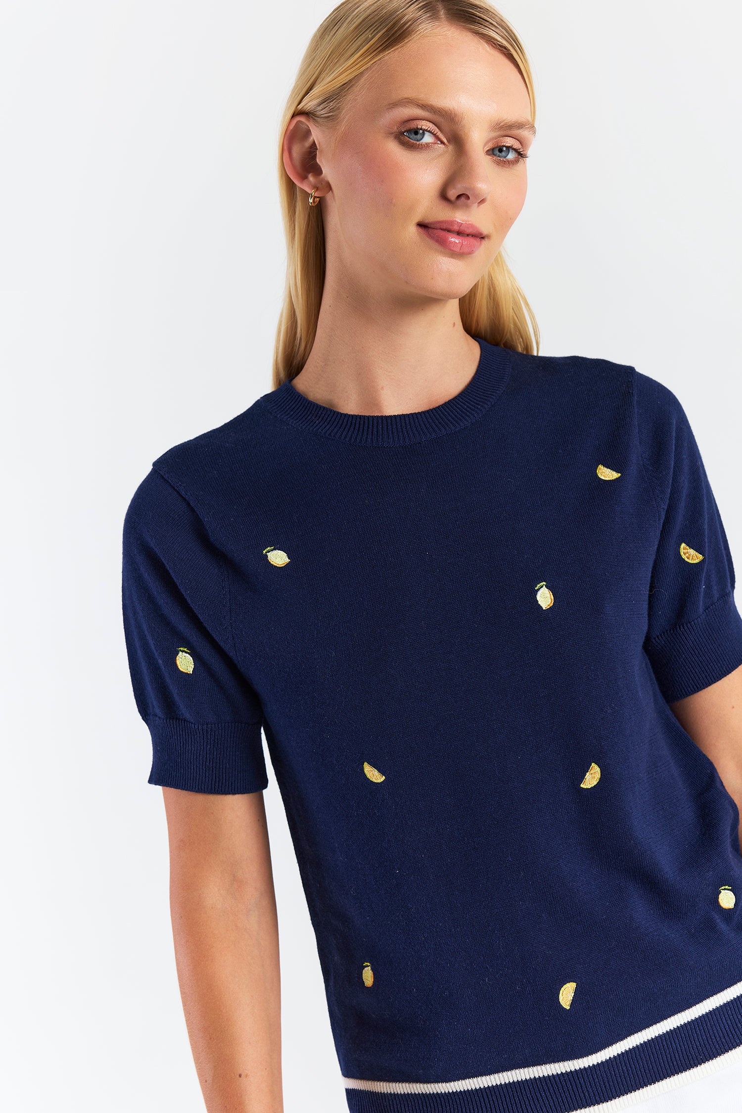LEMON DITSY EMBROIDERY TEE