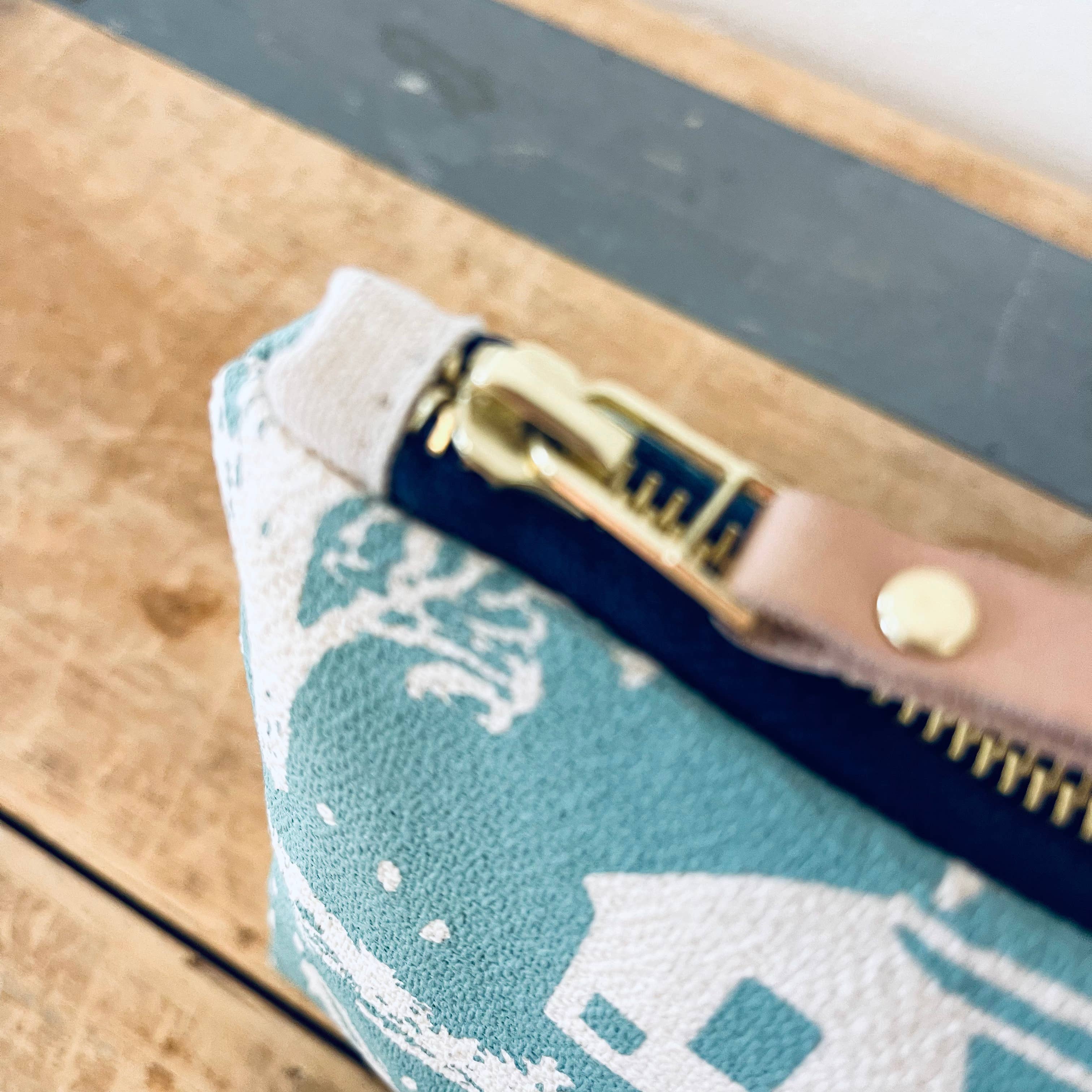 Robins Farmhouse Toile Laura Bag - Stylish In The Saddle