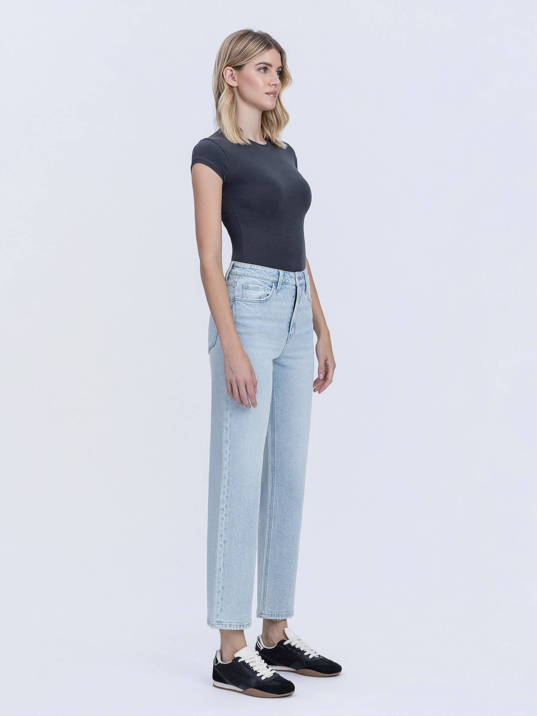 High Rise Tapered Jeans 28
