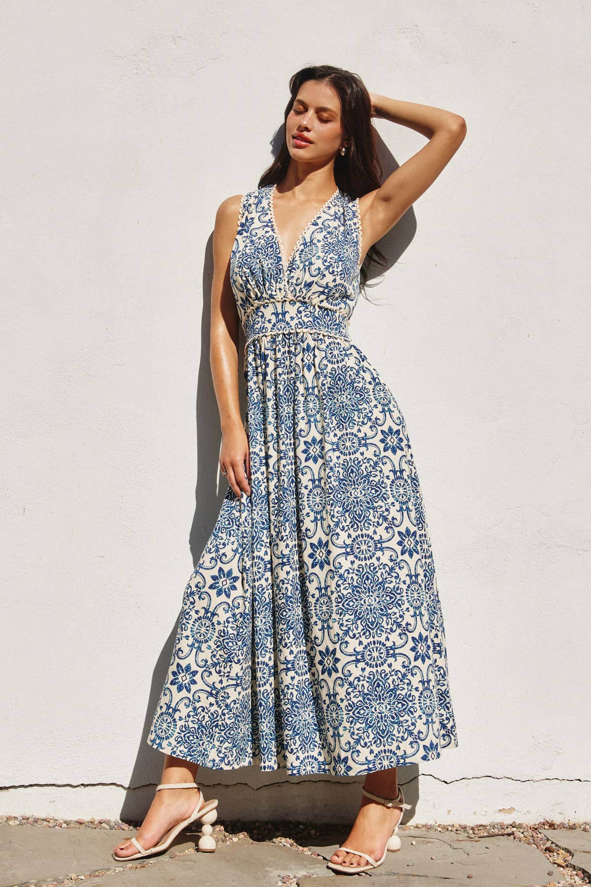 scalloped maxi dress Scallop Detailed Lace Mock Neck Maxi Dress - Black
