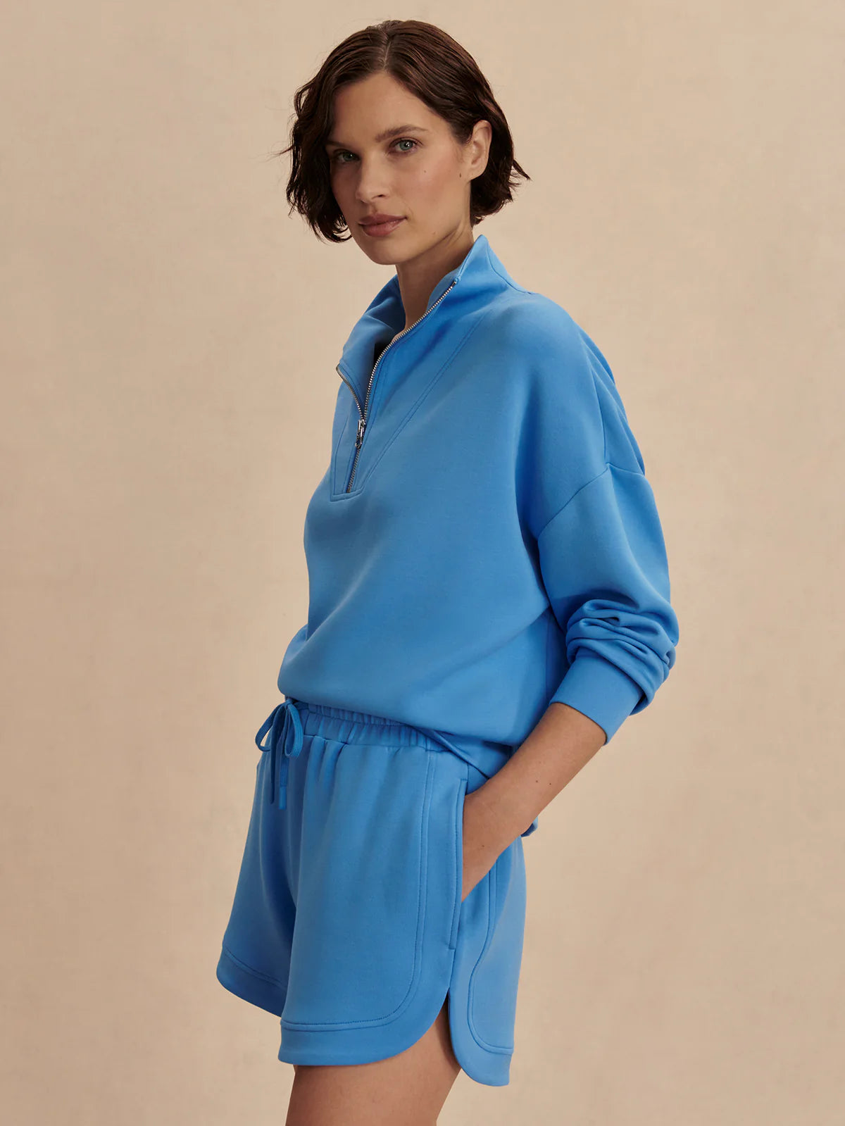 Varley Ollie High Rise Shorts Azure - Stylish In The Saddle