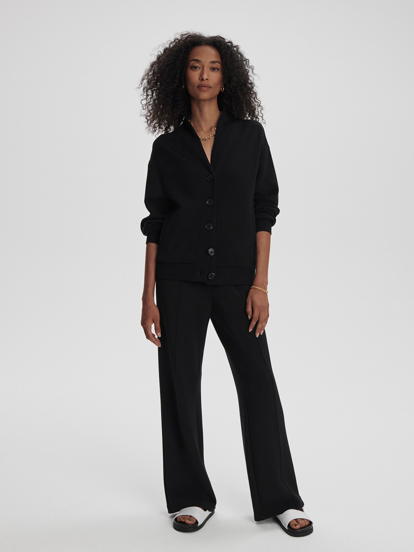 (取寄) バーリー レディース セレステ ボタン スルー スウェット Varley women Celeste Button Through Sweat Black Varley Celeste Button Through Sweat