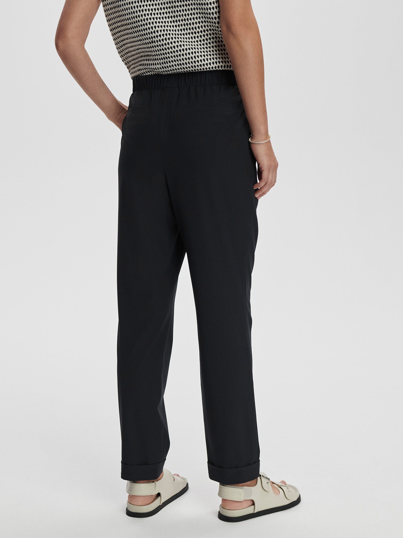 Alana Slim Tapered Cuff Pant 27 - Stylish In The Saddle
