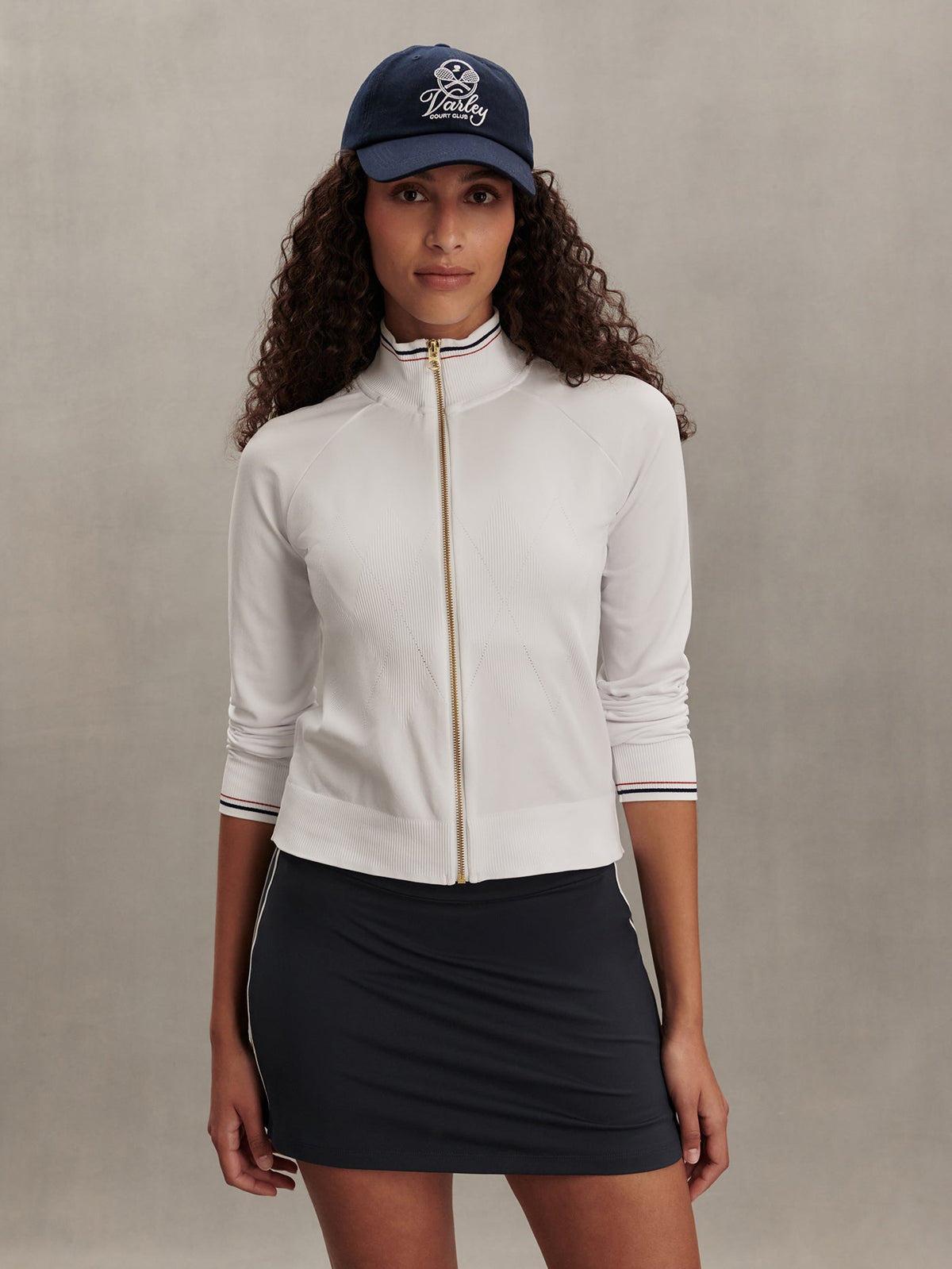 Len Seamless Zip Through