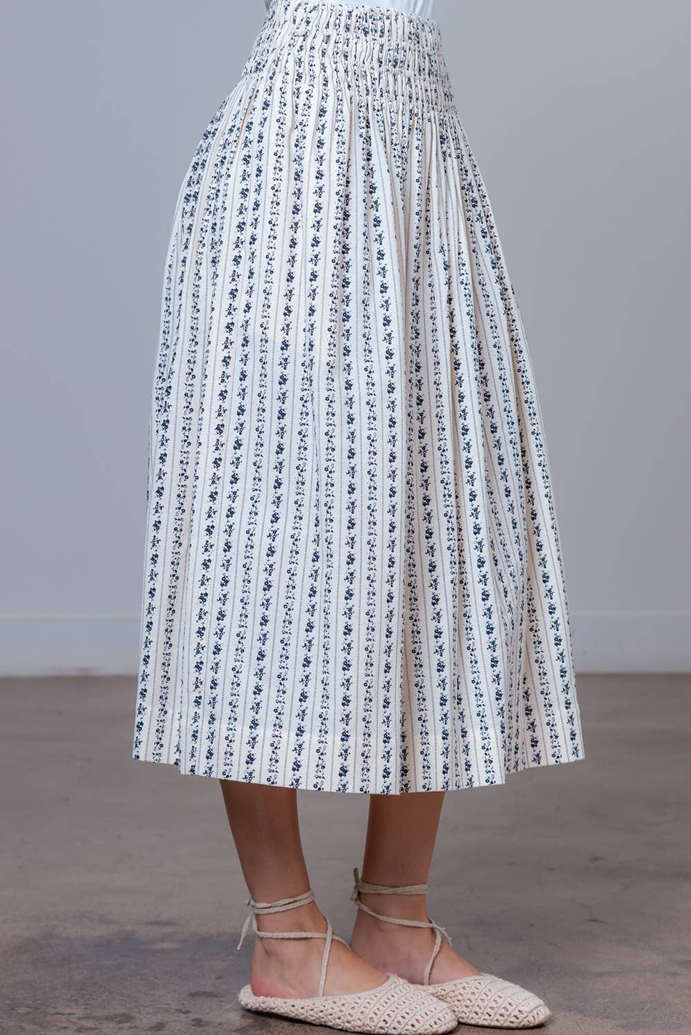 Ditsy Print Middy Skirt