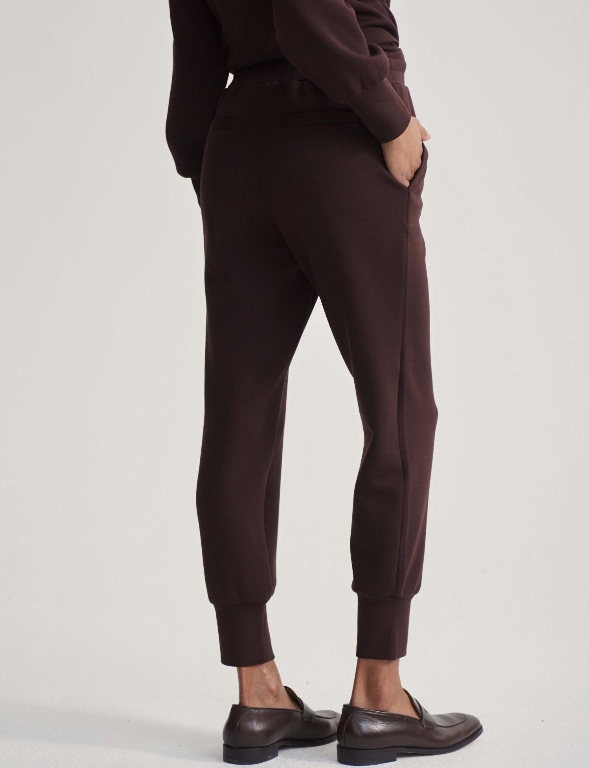 Varley Slim Cuff Pant Coffee 27.5” - Stylish In The Saddle
