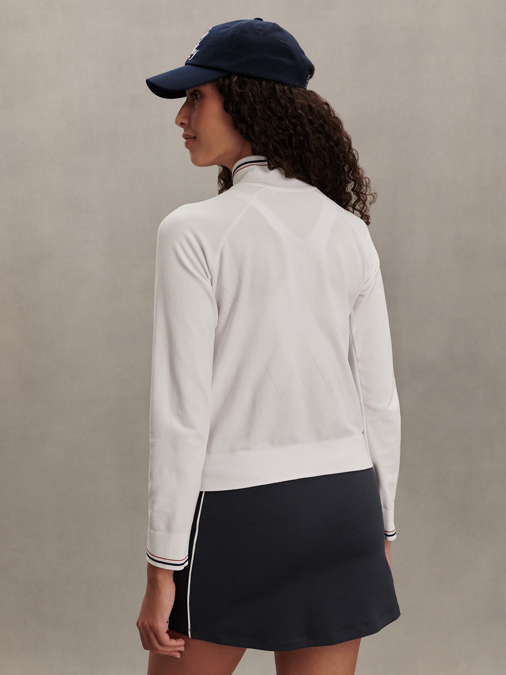 Len Seamless Zip Through