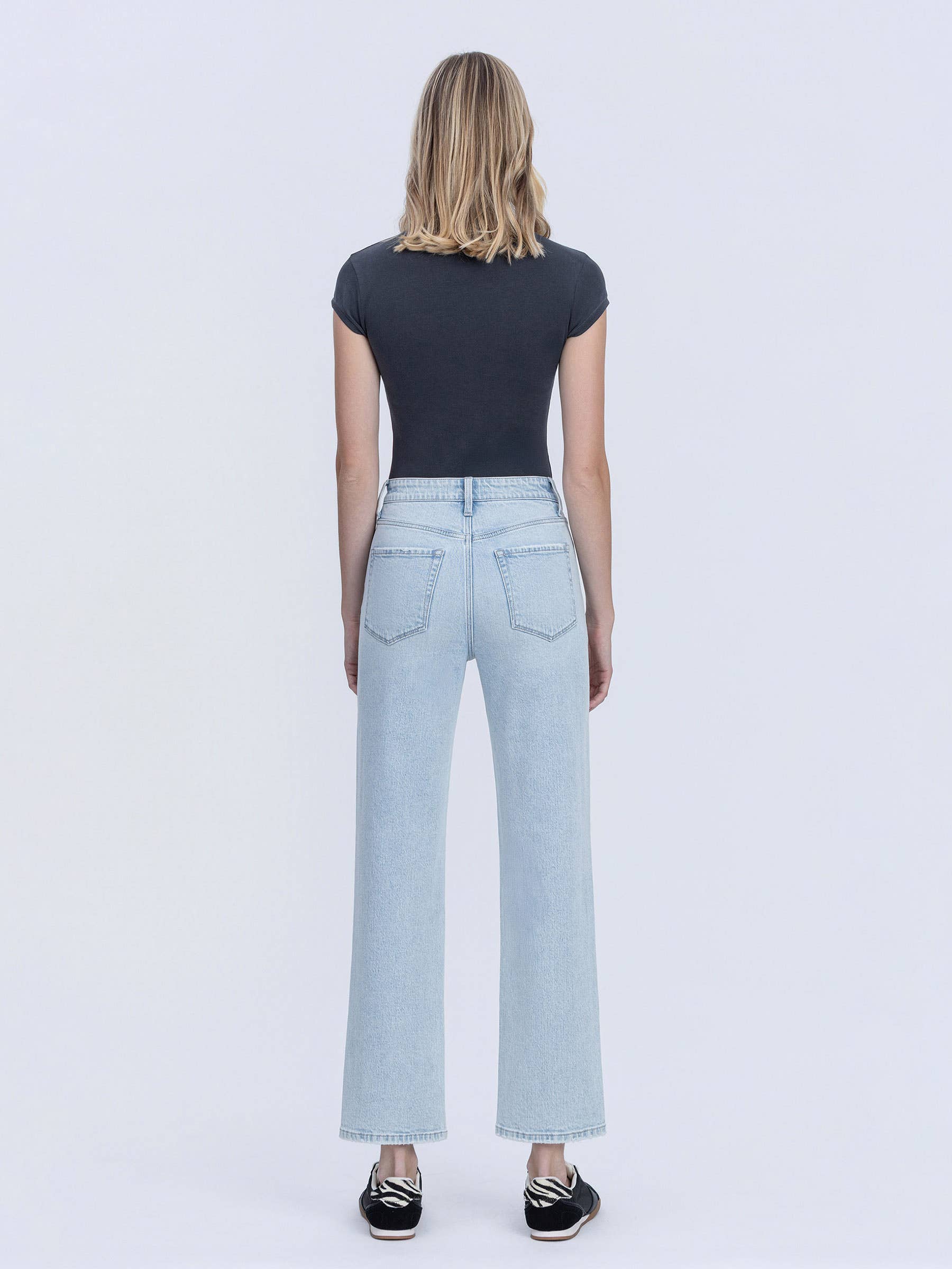 High Rise Tapered Jeans 28