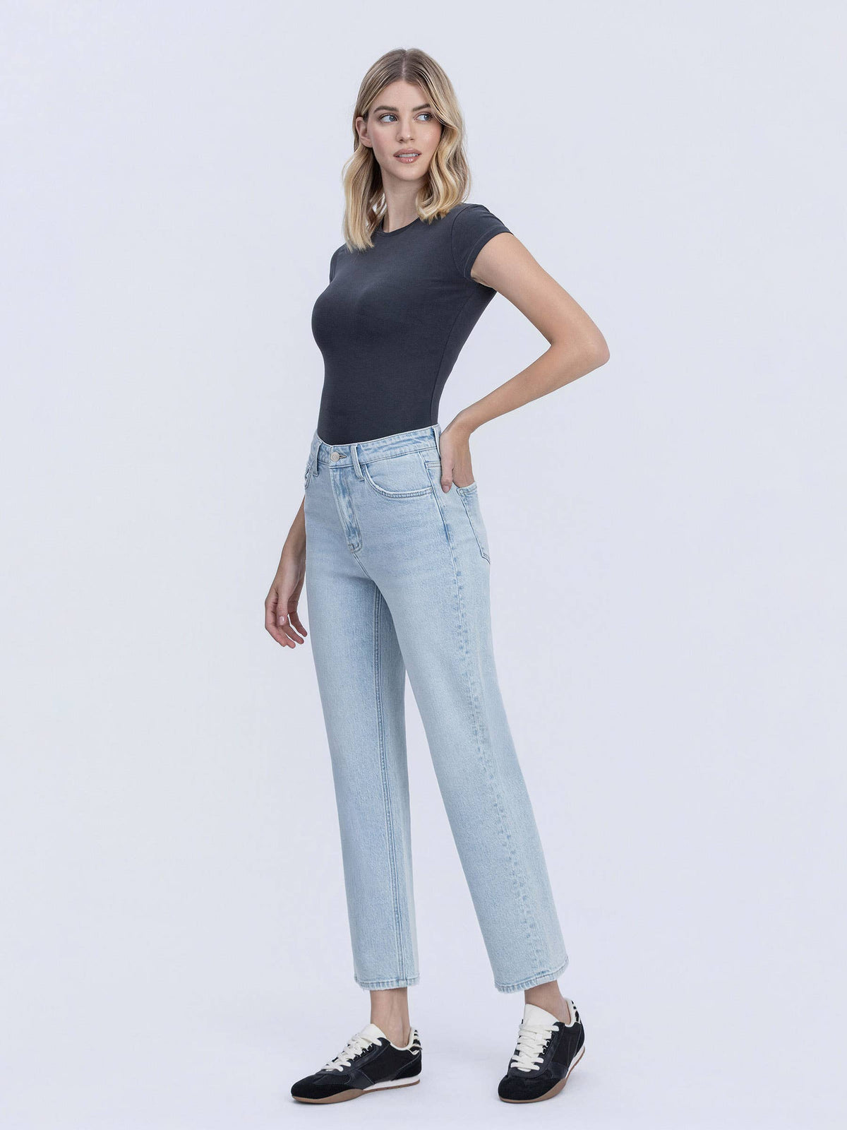High Rise Tapered Jeans 28